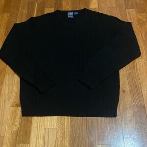 Classic Black V-Neck Sweater for Men cashmere